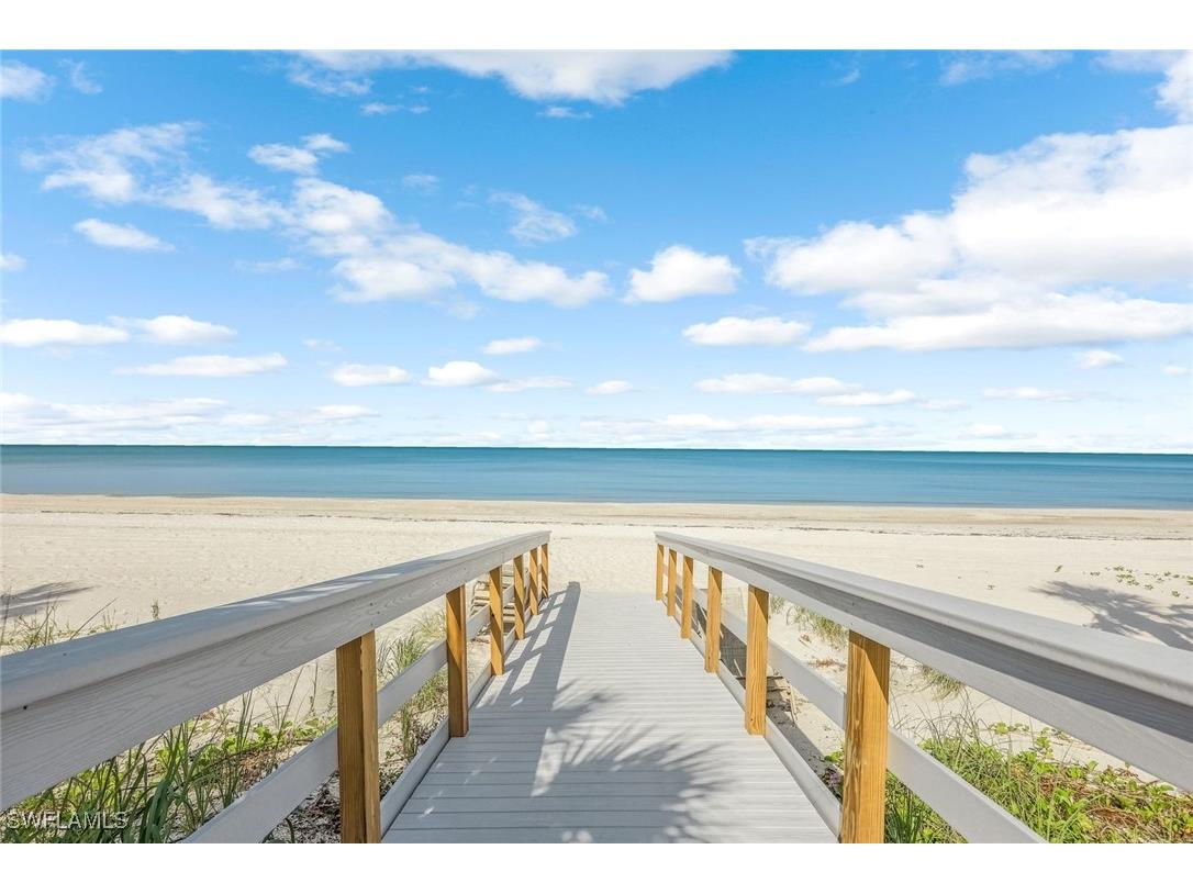 8111 Bay Colony Drive #1102 Naples FL 34108 225080707 image32