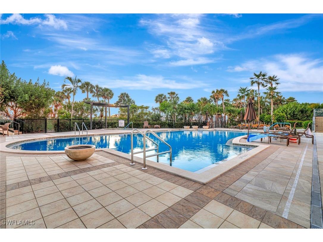 8111 Bay Colony Drive #1102 Naples FL 34108 225080707 image35