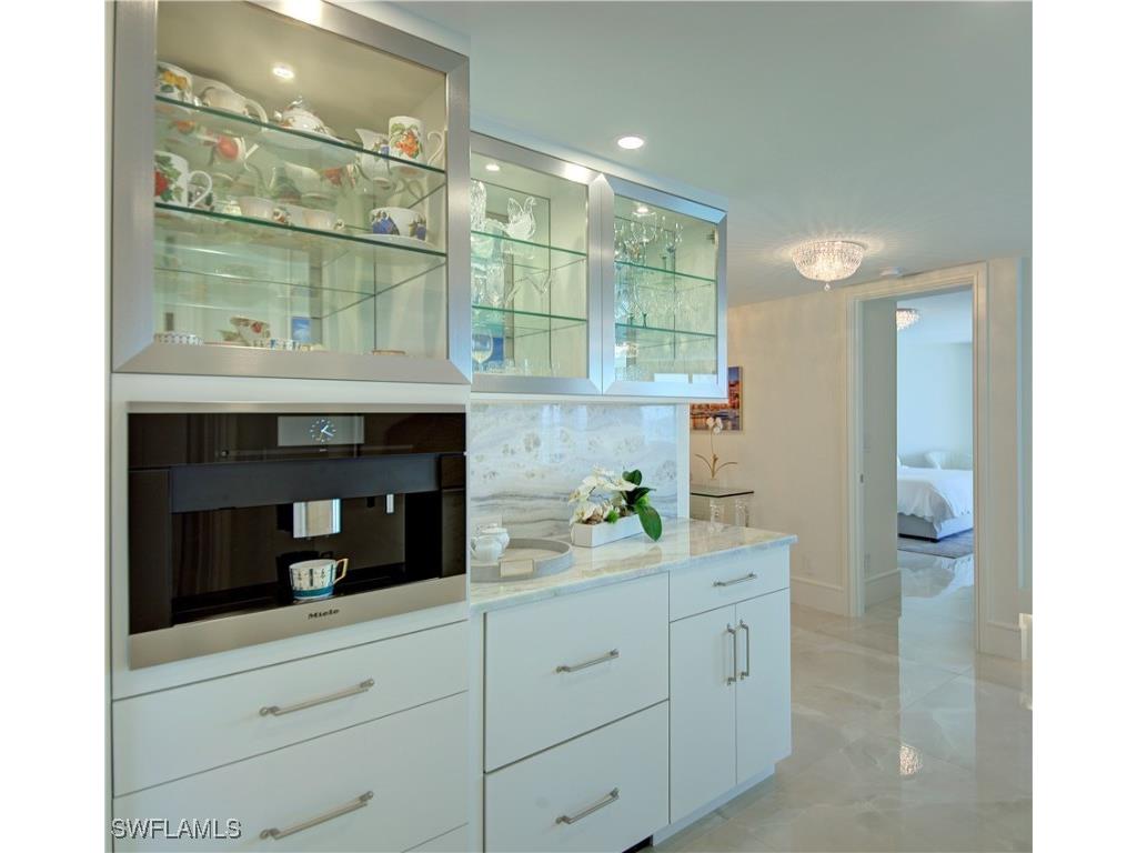 8111 Bay Colony Drive #1902 Naples FL 34108 225064153 image3