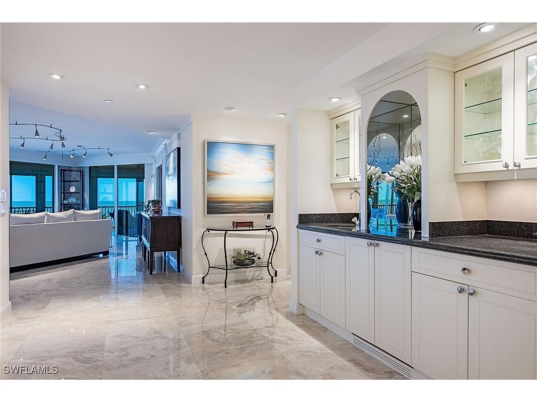 8111 Bay Colony Drive #604 Naples FL 34108 225026837 image1