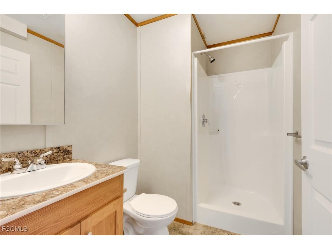 8111 Breeze Drive North Fort Myers FL 33917 2025020524 image14