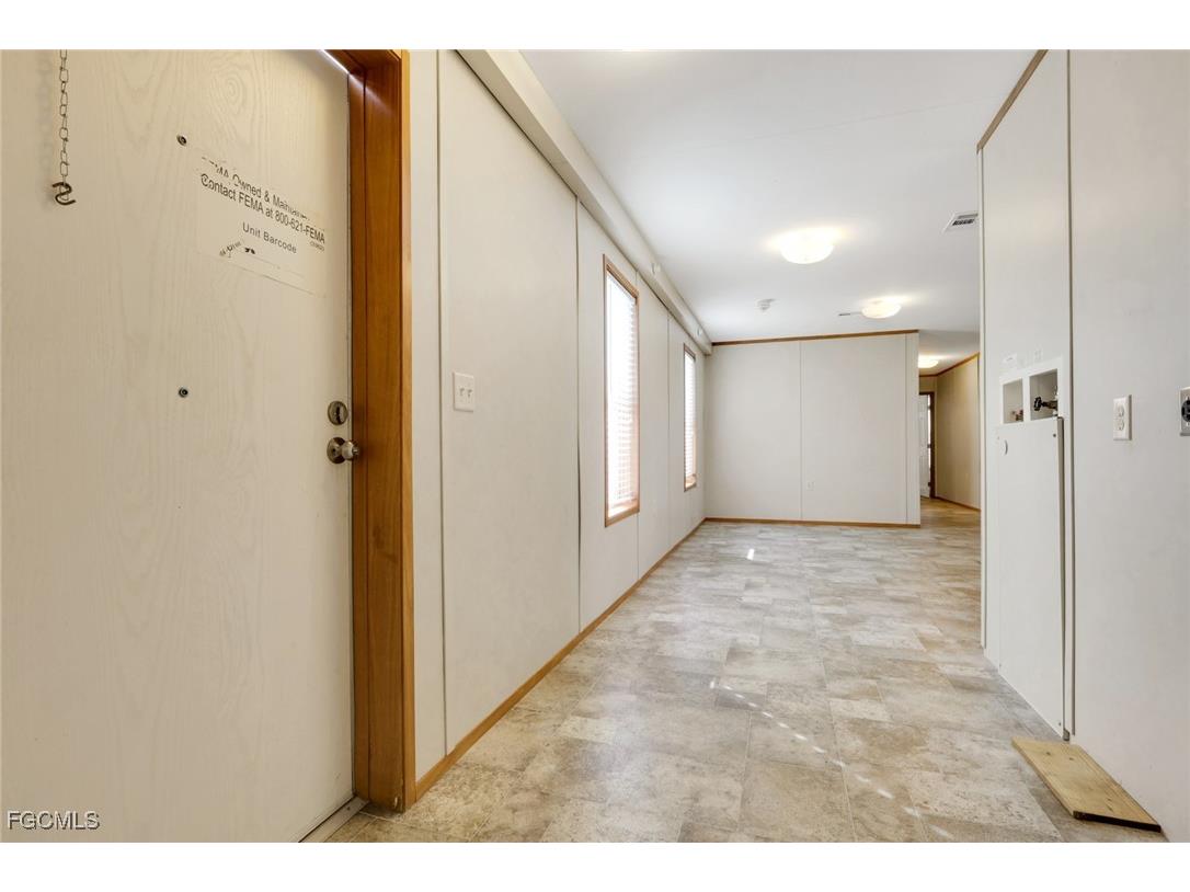 8111 Breeze Drive North Fort Myers FL 33917 2025020524 image8