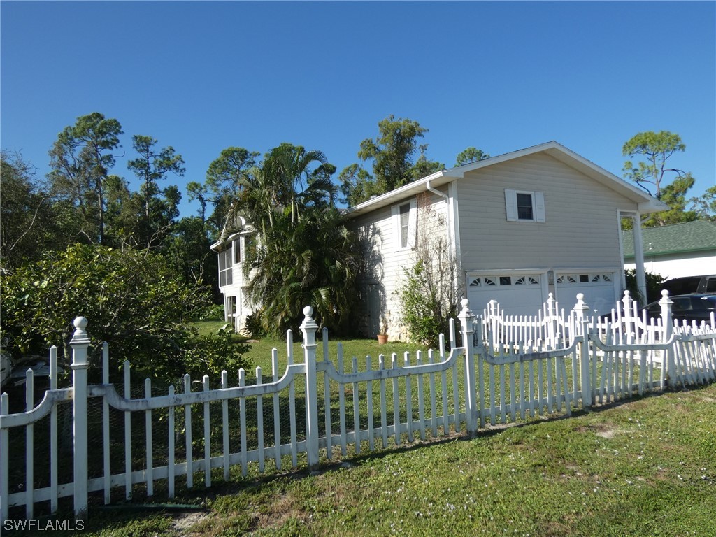 8112 Cypress Drive N Fort Myers FL 33967 223075497 image1