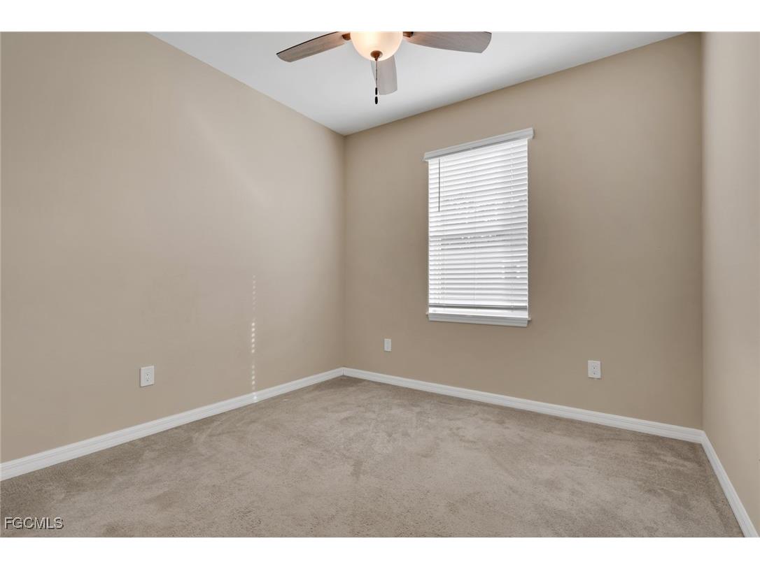 8117 Breeze Drive North Fort Myers FL 33917 2025020523 image17