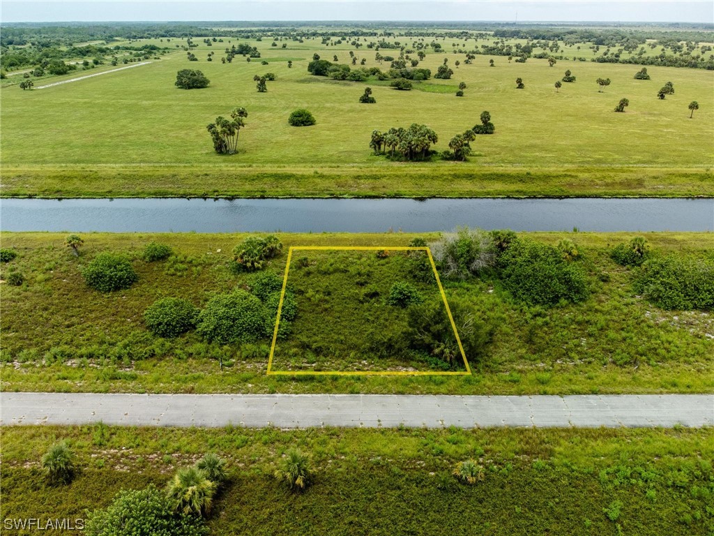 812 Berkshire Drive Labelle FL 33935 223055170 image1