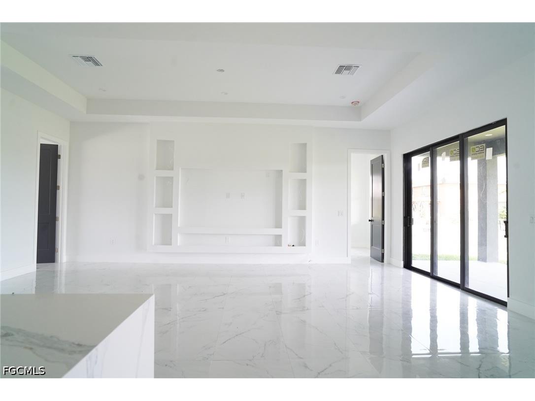 812 Chapel Avenue Lehigh Acres FL 33971 2026010945 image10