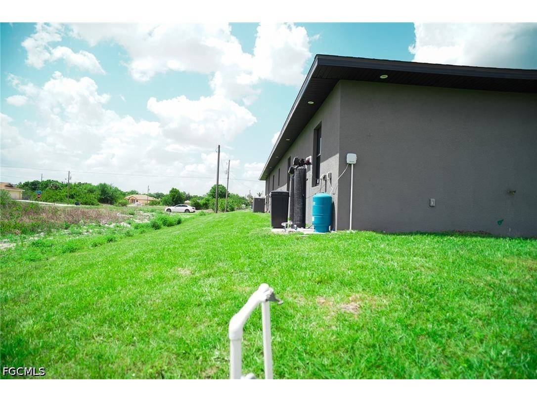 812 Chapel Avenue Lehigh Acres FL 33971 2026010945 image24