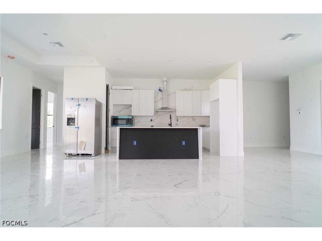 812 Chapel Avenue Lehigh Acres FL 33971 2026010945 image9