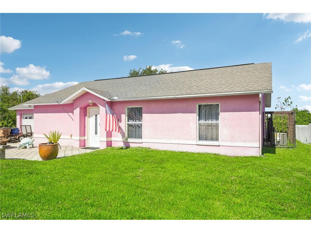 812 Floyd Avenue S Lehigh Acres FL 33976 224060826 image1