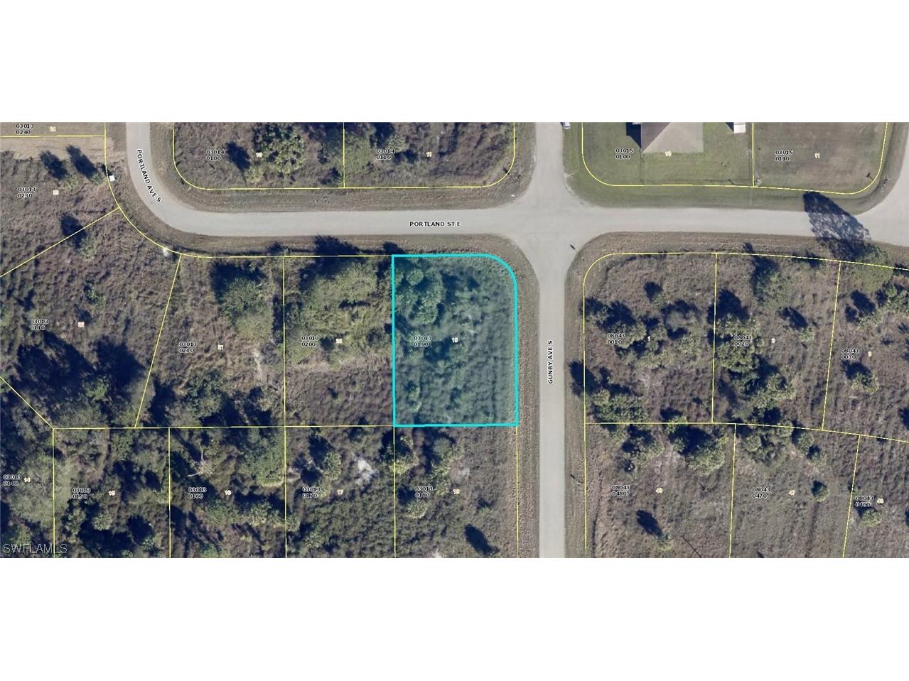 812 Portland Street E Lehigh Acres FL 33974 223089198 image1