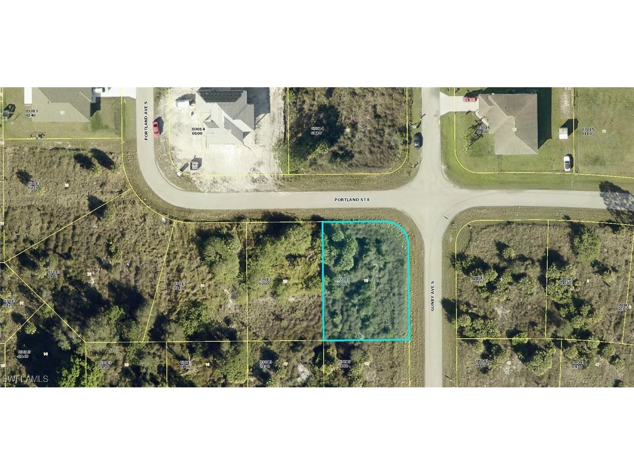812 Portland Street E Lehigh Acres FL 33974 224091919 image1