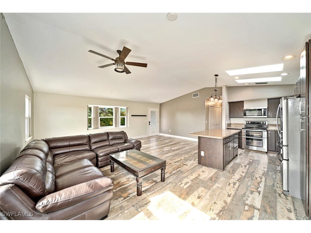 812 Rabbit Road Sanibel FL 33957 224097323 image1