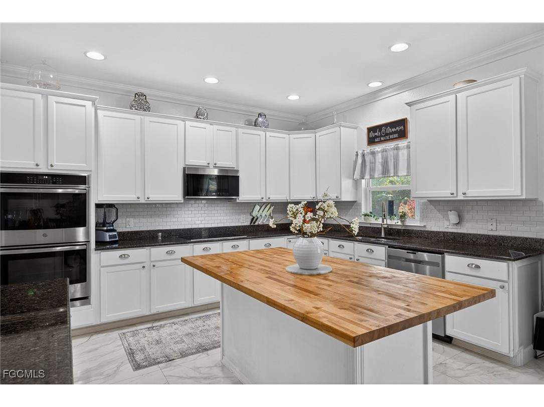 812 SW 11th Court Cape Coral FL 33991 2025018790 image12