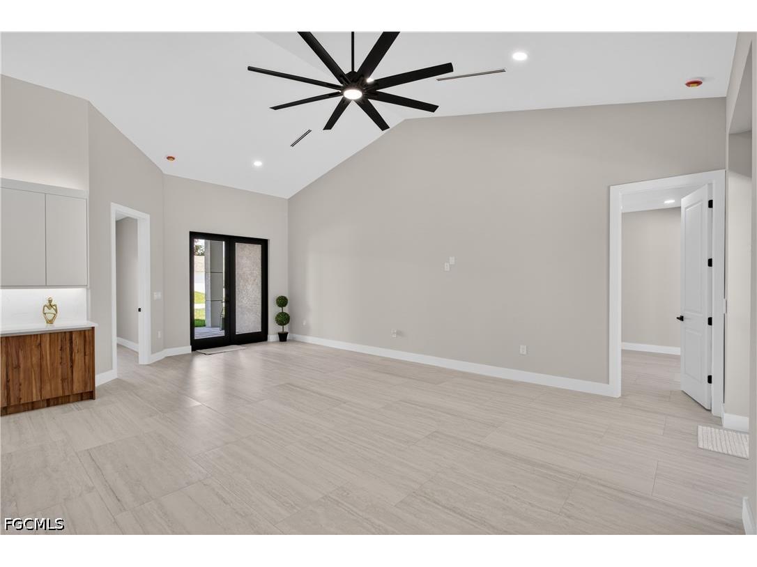 812 SW 14th Avenue Cape Coral FL 33991 2026022153 image8