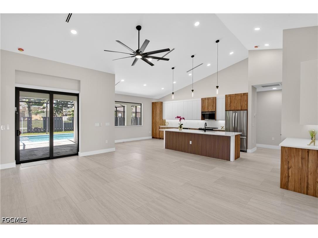 812 SW 14th Avenue Cape Coral FL 33991 2026022153 image9