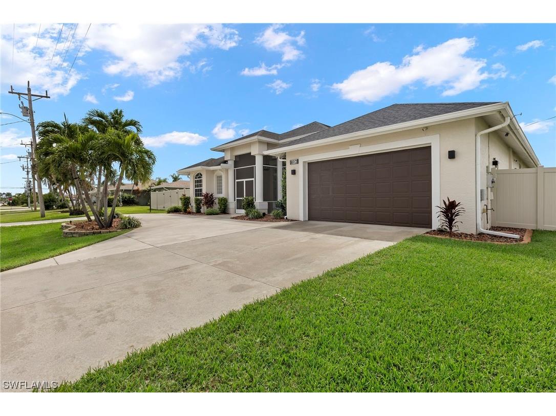 812 SW 51st Terrace Cape Coral FL 33914 223068853 image1