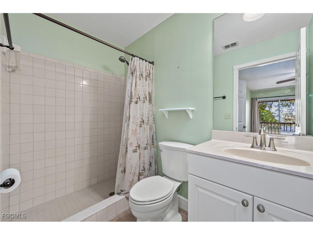 8121 S Woods Circle #8 Fort Myers FL 33919 2025025350 image15