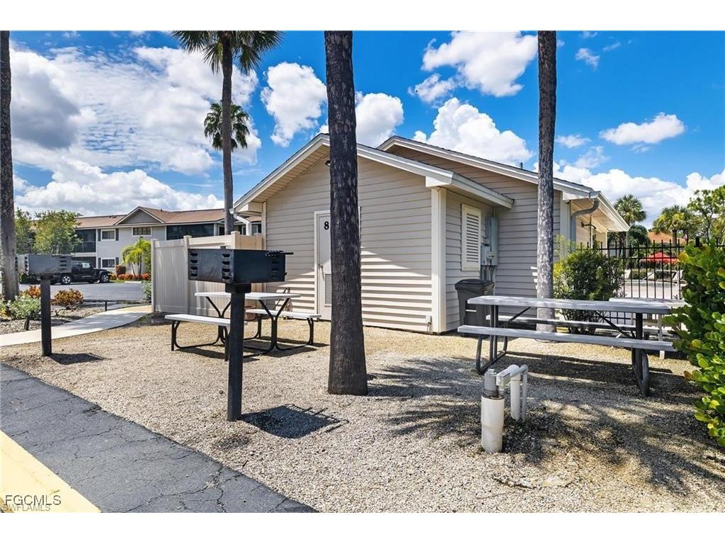 8121 S Woods Circle #8 Fort Myers FL 33919 2025025350 image27