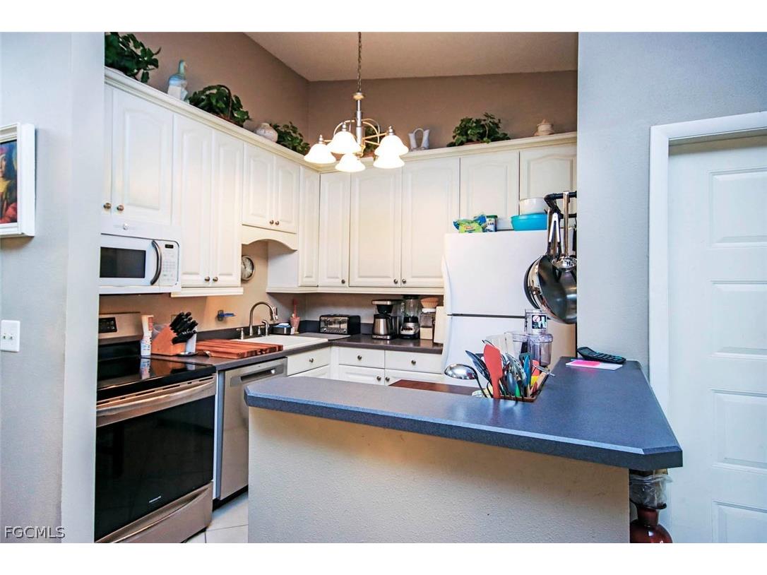 8121 S Woods Circle #UNIT 5 Fort Myers FL 33919 2026009783 image7
