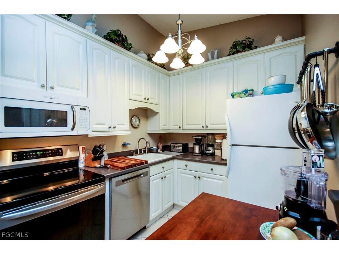 8121 S Woods Circle #UNIT 5 Fort Myers FL 33919 2026009783 image8