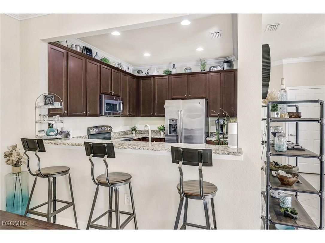 8121 Summerfield Street Fort Myers FL 33919 2025013745 image12