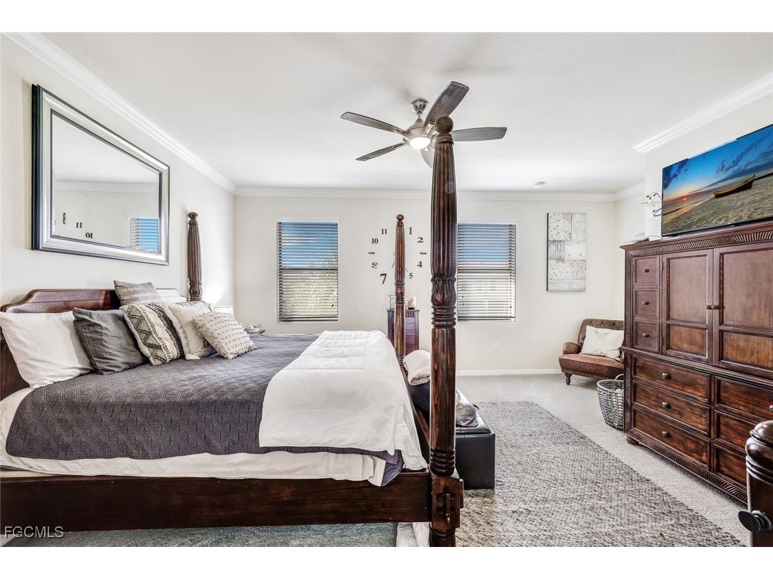 8121 Summerfield Street Fort Myers FL 33919 2025013745 image18