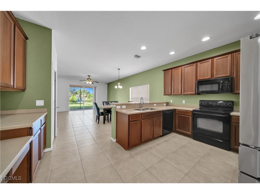 8125 Silver Birch Way Lehigh Acres FL 33971 2025020640 image5