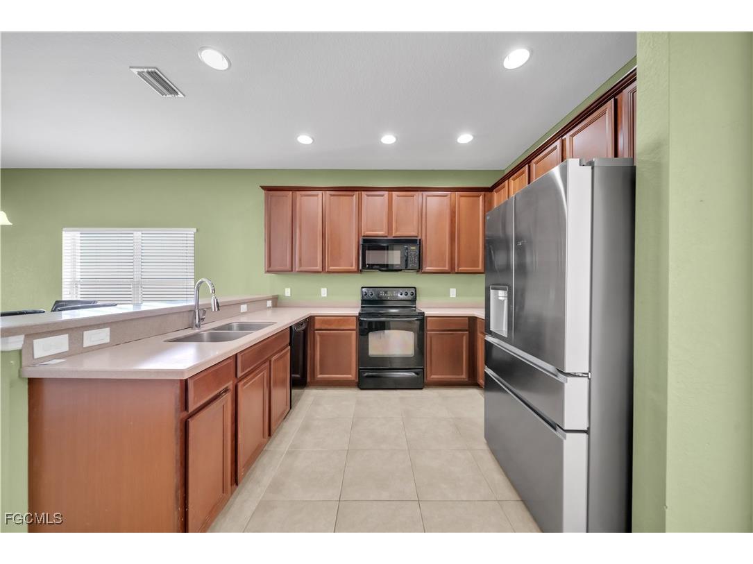 8125 Silver Birch Way Lehigh Acres FL 33971 2025020640 image8