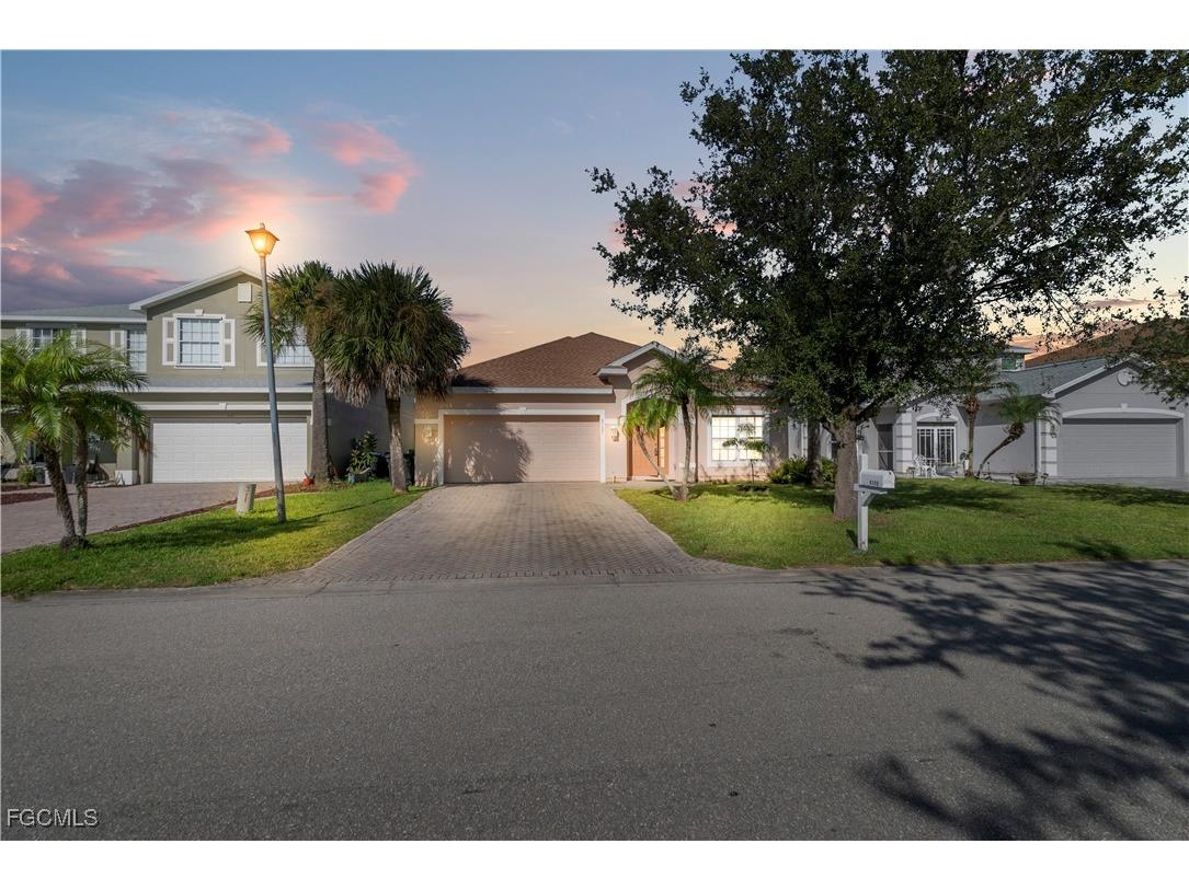 8125 Silver Birch Way Lehigh Acres FL 33971 2026000935 image1