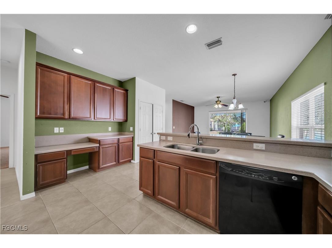 8125 Silver Birch Way Lehigh Acres FL 33971 225063197 image17