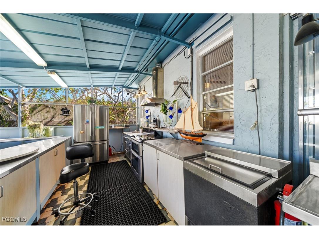 813 105th Avenue N Naples FL 34108 2025024742 image24
