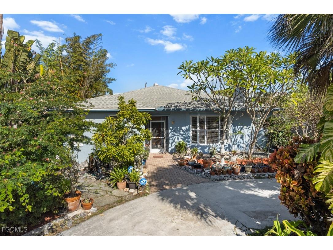 813 105th Avenue N Naples FL 34108 2025024742 image28