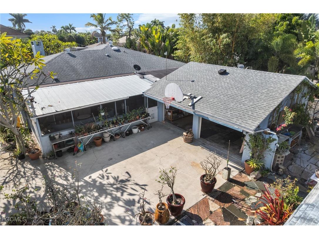 813 105th Avenue N Naples FL 34108 2025024742 image33