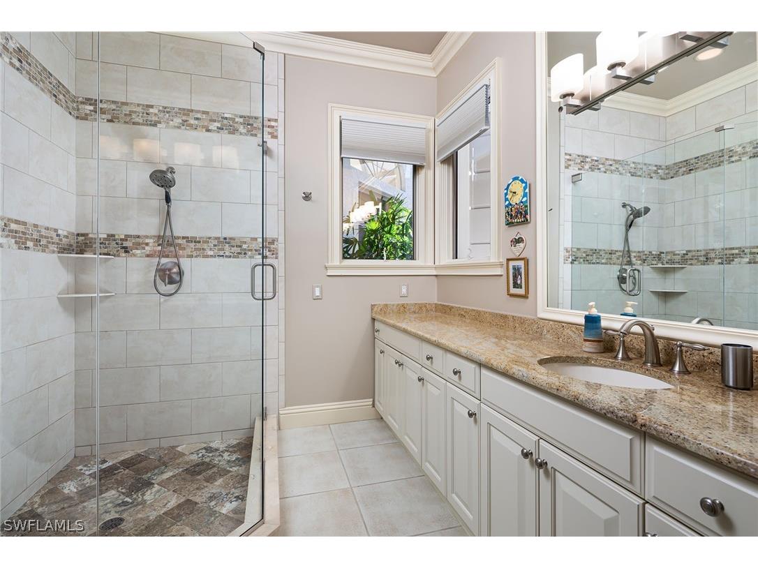 813 Barcarmil Way Naples FL 34110 226010209 image26