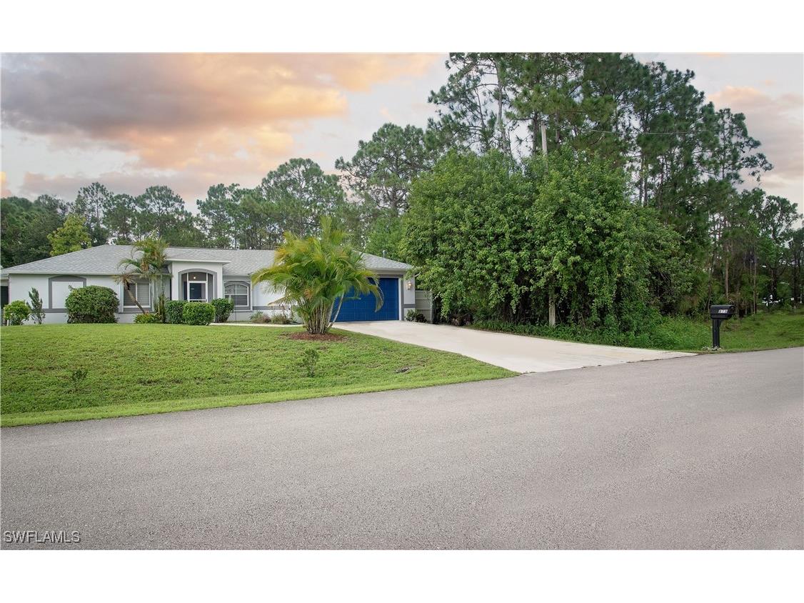 813 Downer Avenue S Lehigh Acres FL 33974 224065971 image1