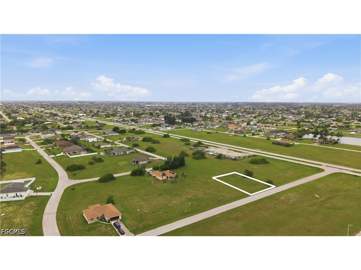 813 NW 31st Place Cape Coral FL 33993 2026022444 image1
