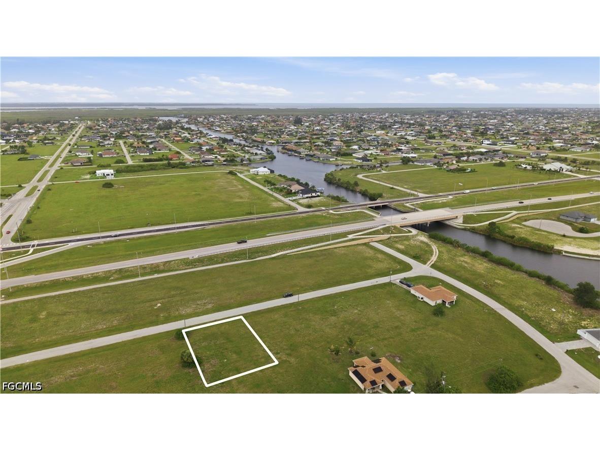 813 NW 31st Place Cape Coral FL 33993 2026022444 image4