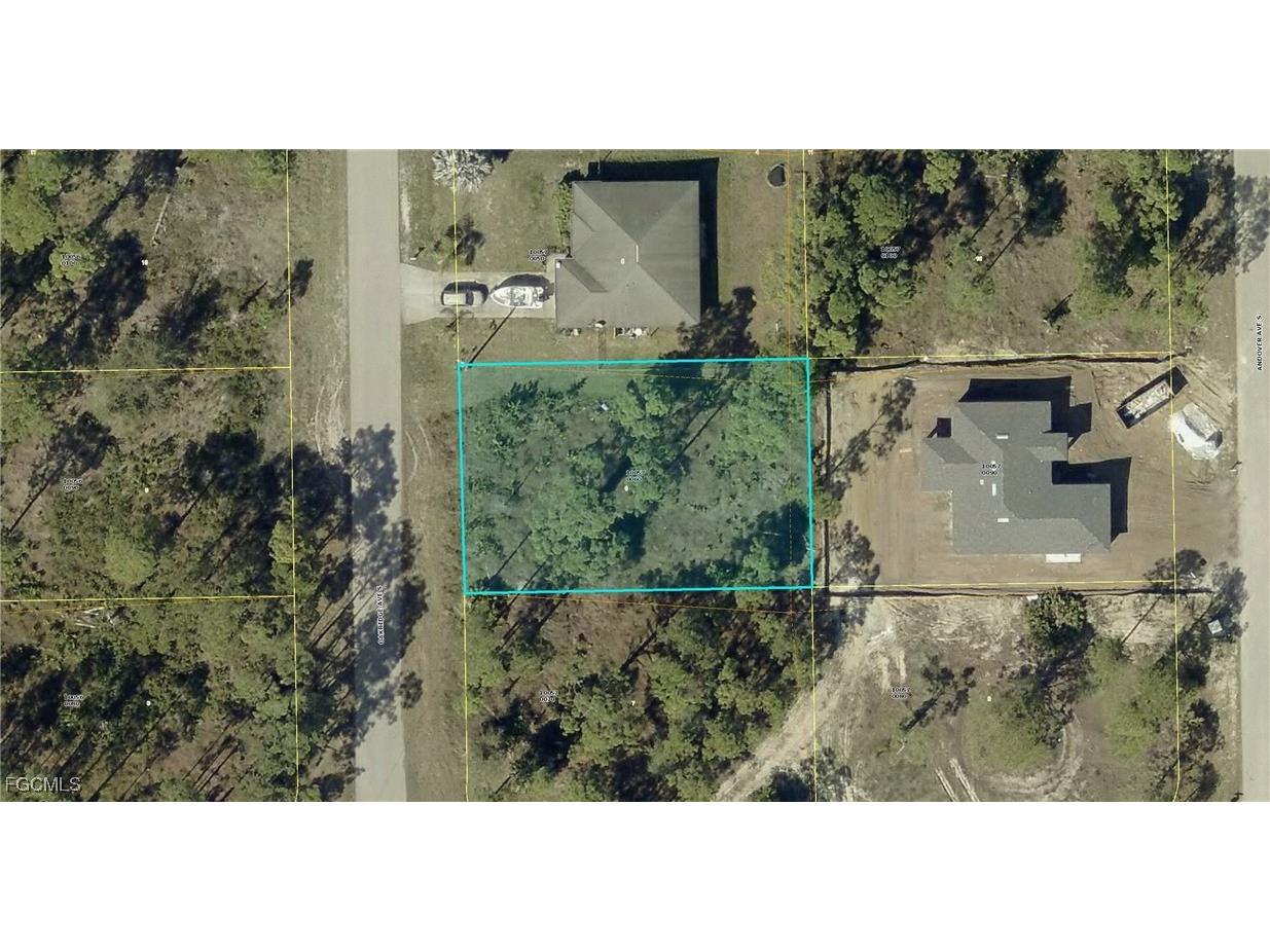 813 Oakridge Avenue S Lehigh Acres FL 33974 2025022637 image1