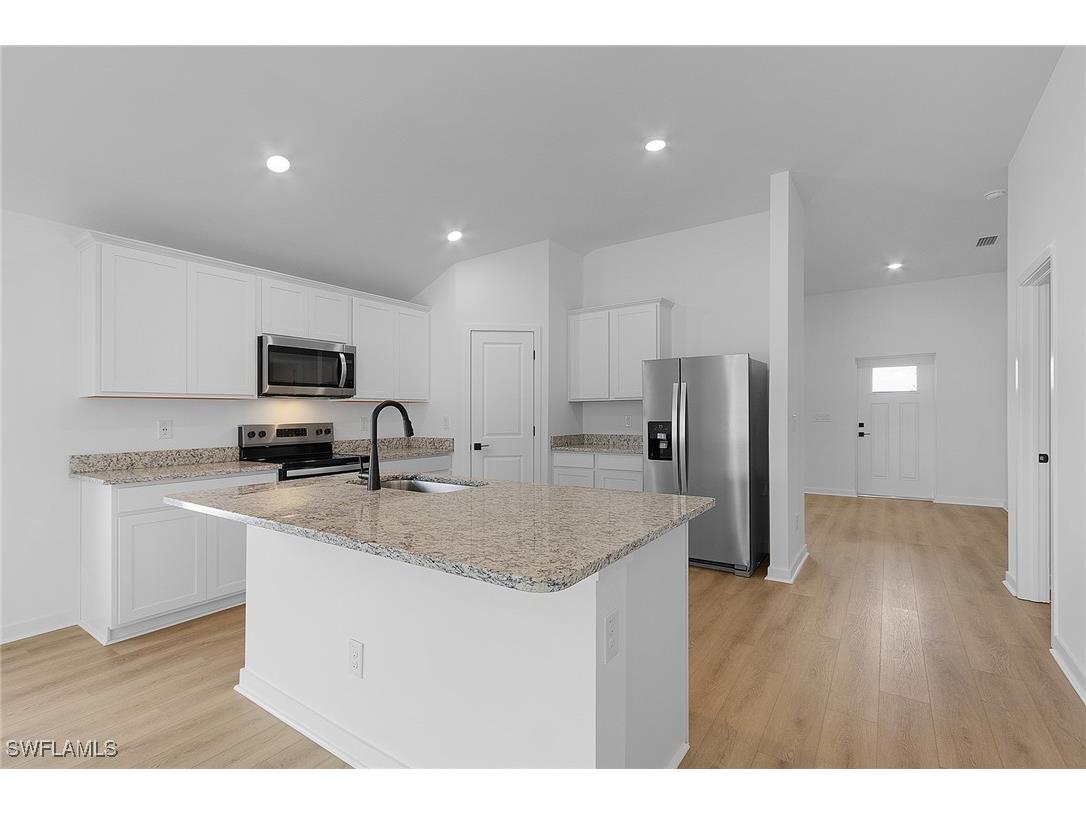 813 Rue Labeau Circle Fort Myers FL 33913 225060276 image3