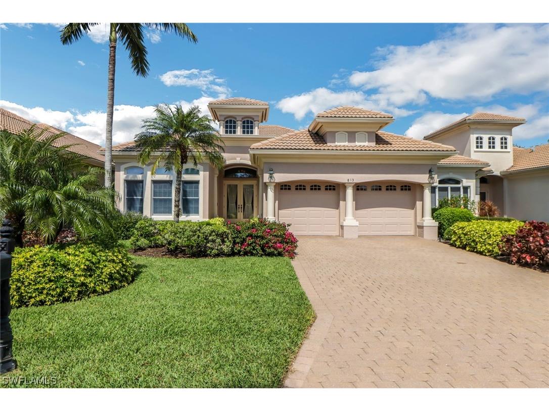 813 Villa Florenza Drive Naples FL 34119 223015106 image1