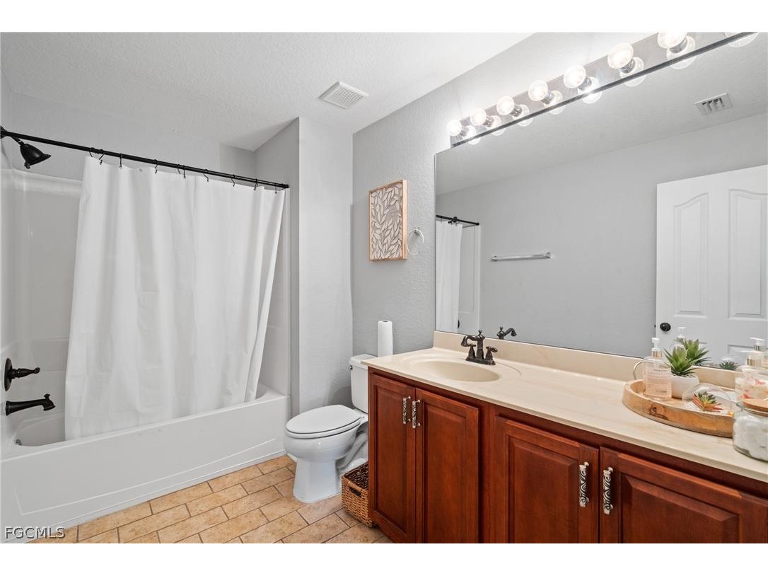 8130 Blue Daze Court Lehigh Acres FL 33972 2026013816 image36