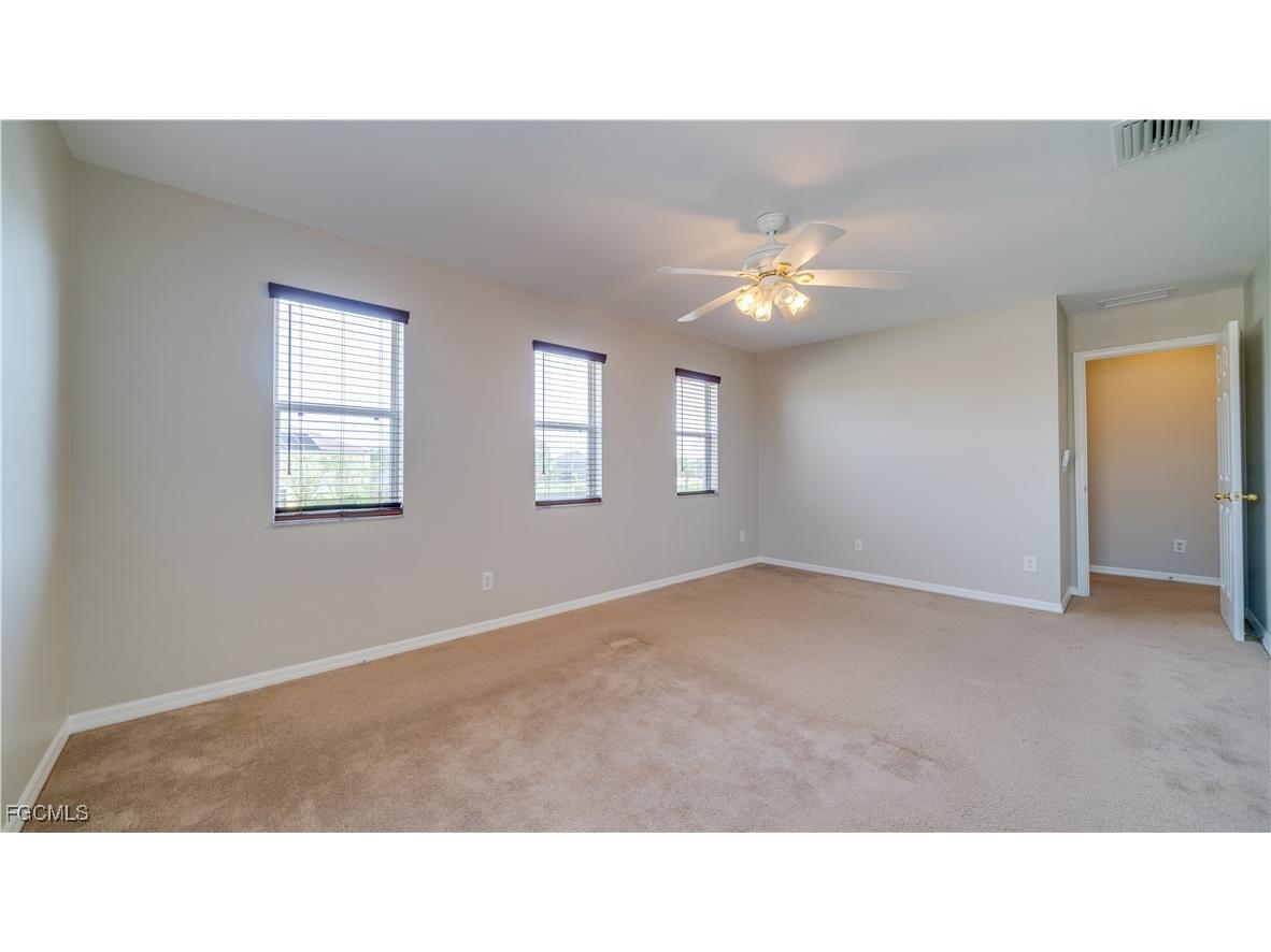 8130 Fountain Mist Boulevard Lehigh Acres FL 33972 2025020451 image25