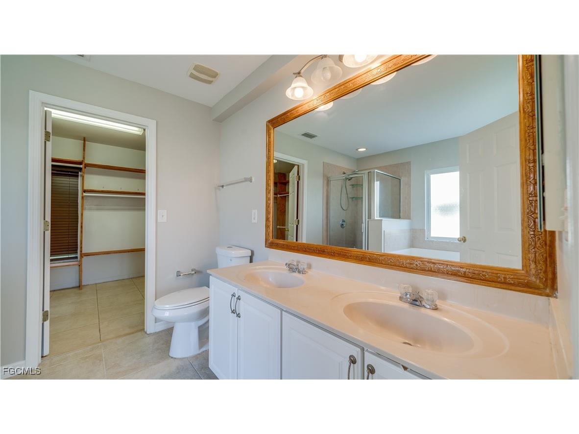 8130 Fountain Mist Boulevard Lehigh Acres FL 33972 2025020451 image4