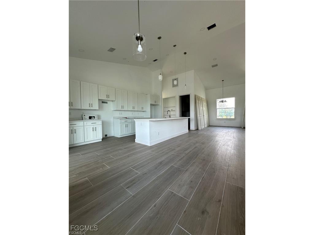 8136 Sweden Boulevard Punta Gorda FL 33982 2025022640 image2