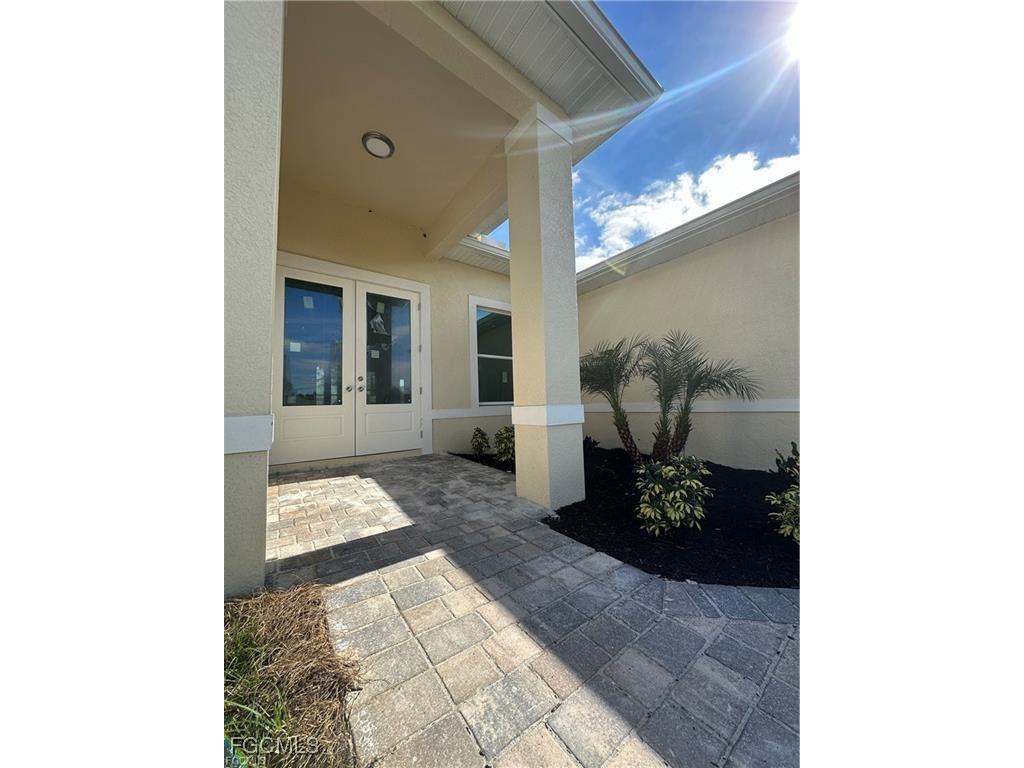 8136 Sweden Boulevard Punta Gorda FL 33982 2025022640 image3