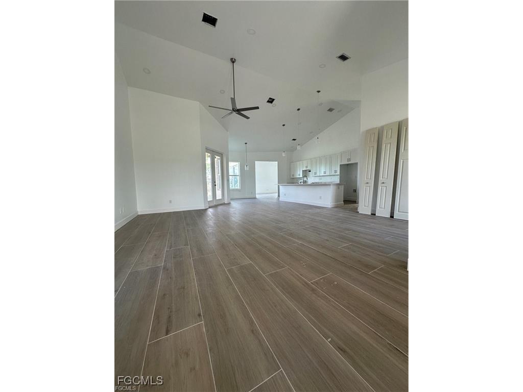 8136 Sweden Boulevard Punta Gorda FL 33982 2025022640 image4