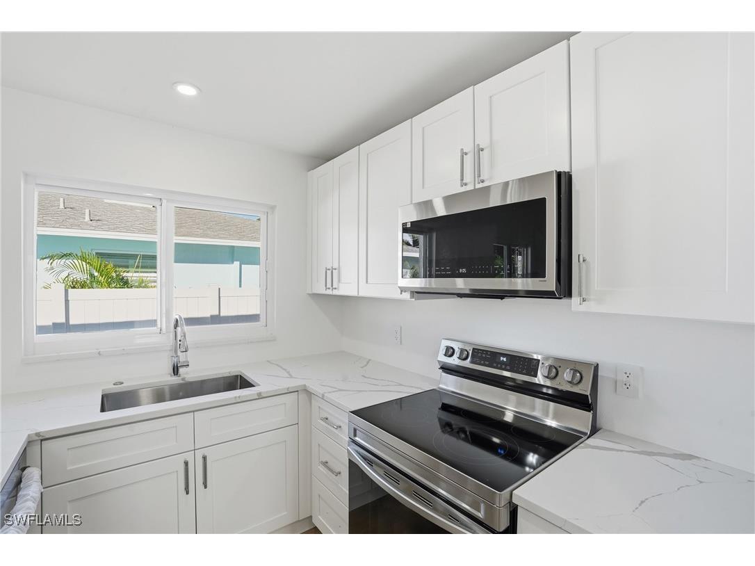 814 101st Avenue N Naples FL 34108 225079449 image16