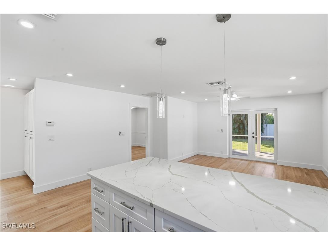 814 101st Avenue N Naples FL 34108 225079449 image18