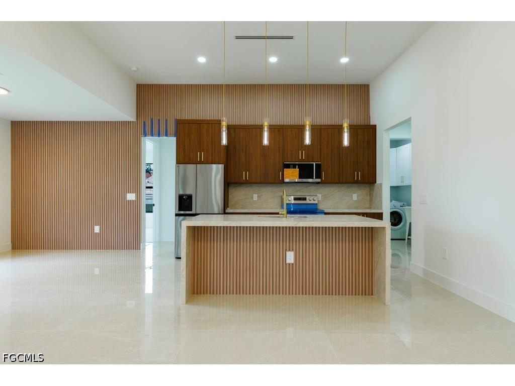 814 Clayton Avenue Lehigh Acres FL 33972 2026025326 image1