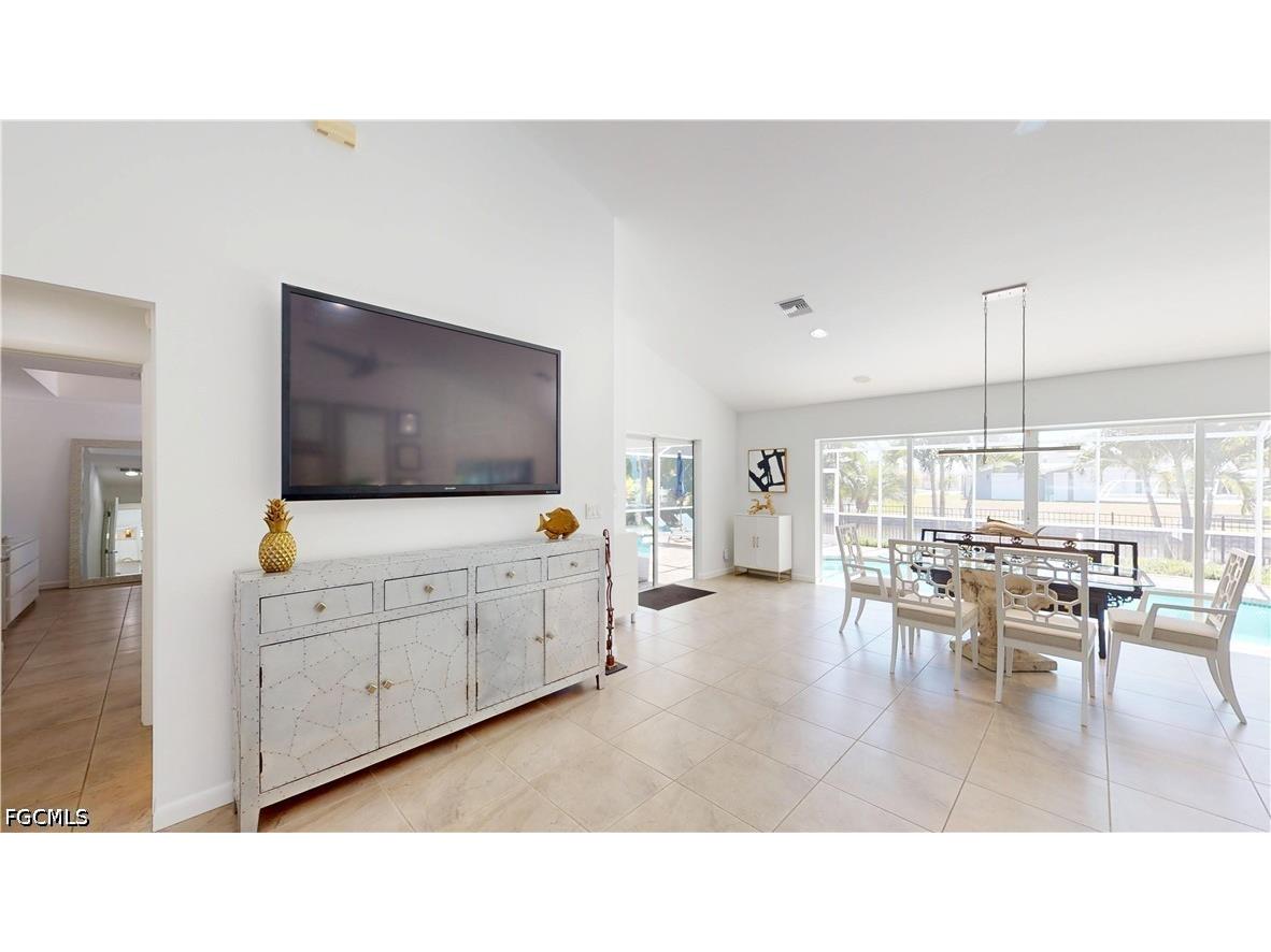 814 El Dorado Parkway E Cape Coral FL 33904 2026013796 image14